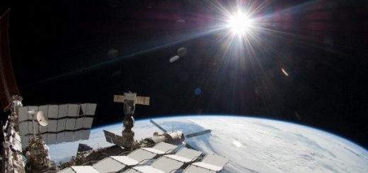 «Роскосмос» с 2018 года возобновит регулярные туристические полеты к МКС