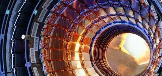 На коллайдере получены капельки исконной супержидкости — кварково-глюонной плазмы