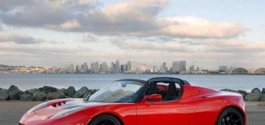 Tesla Motors почти вдвое увеличивает запас хода электрического спорткара Tesla Roadster
